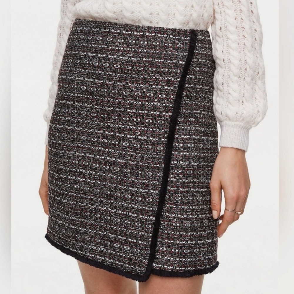 LOFT Wrap Skirt w/‎ Raw Hem in Black and Red